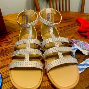 Girls sandals
